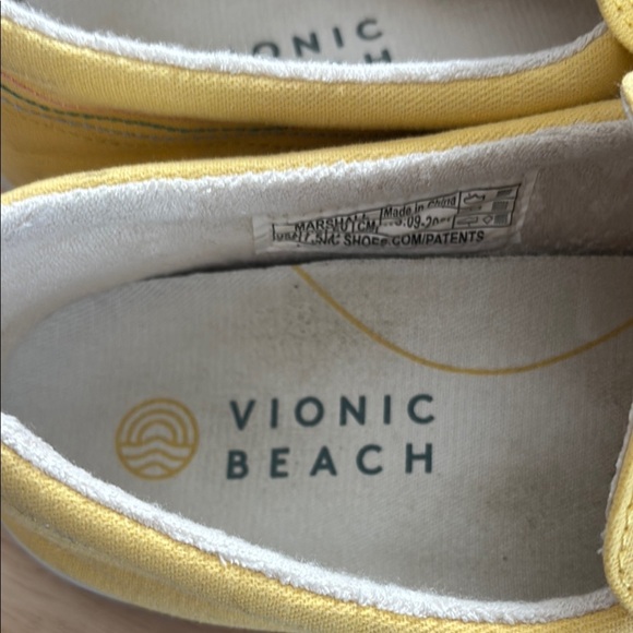Vionic Yellow Slip-On Sneakers size 9 - Picture 2 of 6